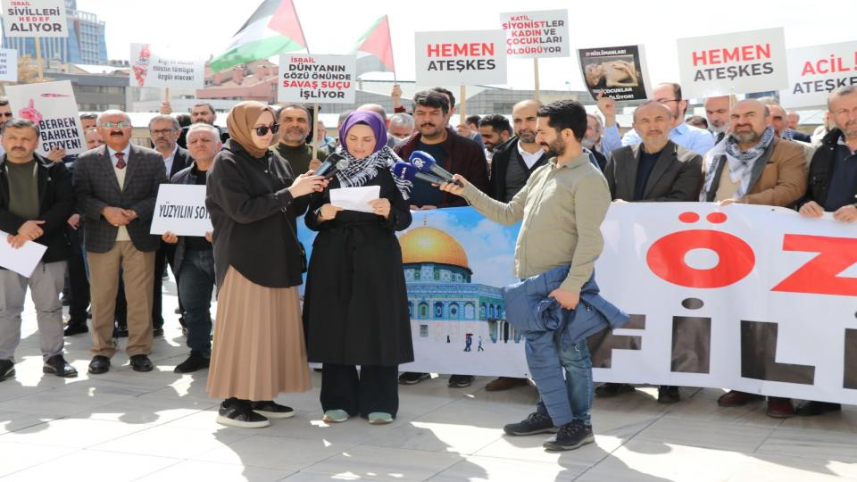 Gazze'deki zulümlere 'dur demek' için Ankaralılar bir araya geldi / Filistin Dayanışma Platformundan Gazzeye Destek Eylemi..