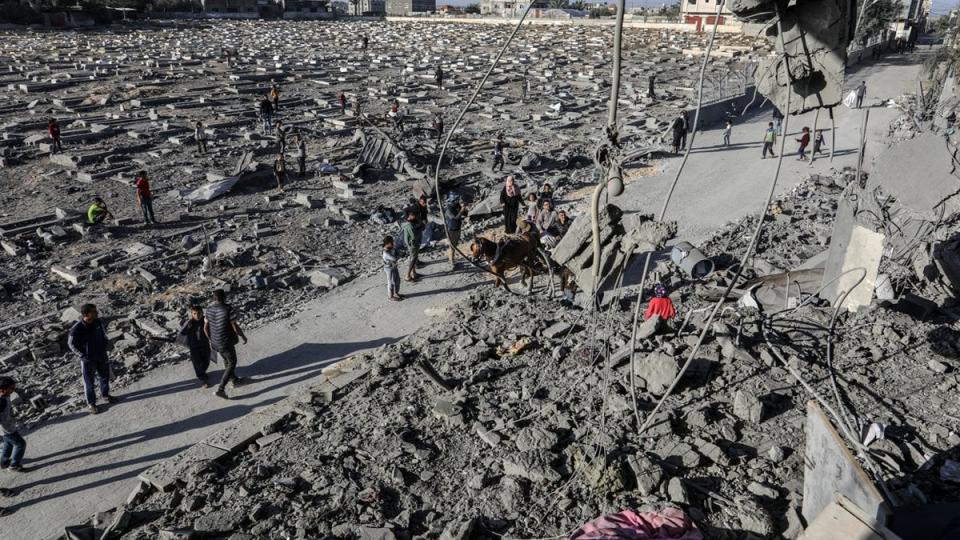 Her Taraf / Türkiye'nin habercisi / 'Güvenli bölge' Refah'ta katliam: 16'sı çocuk 24 Filistinli öldürüldü