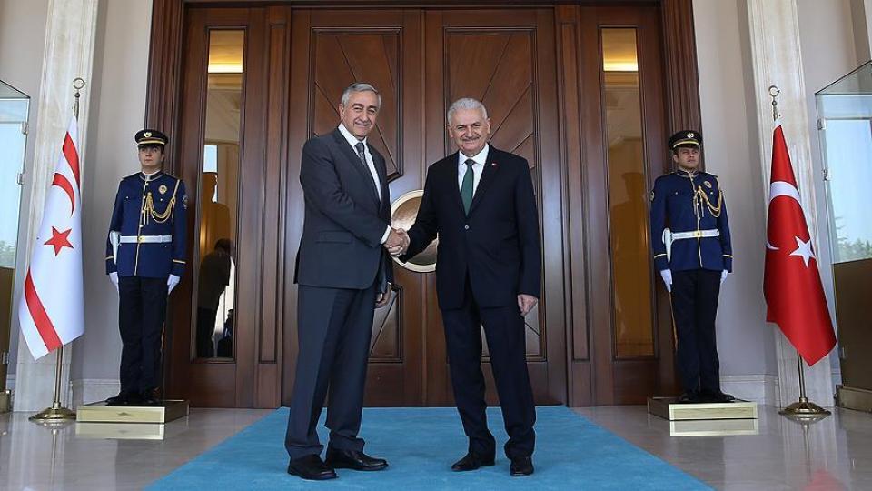 Başbakan Binali Yıldırım, KKTC Cumhurbaşkanı Mustafa Akıncı ile görüştü. 