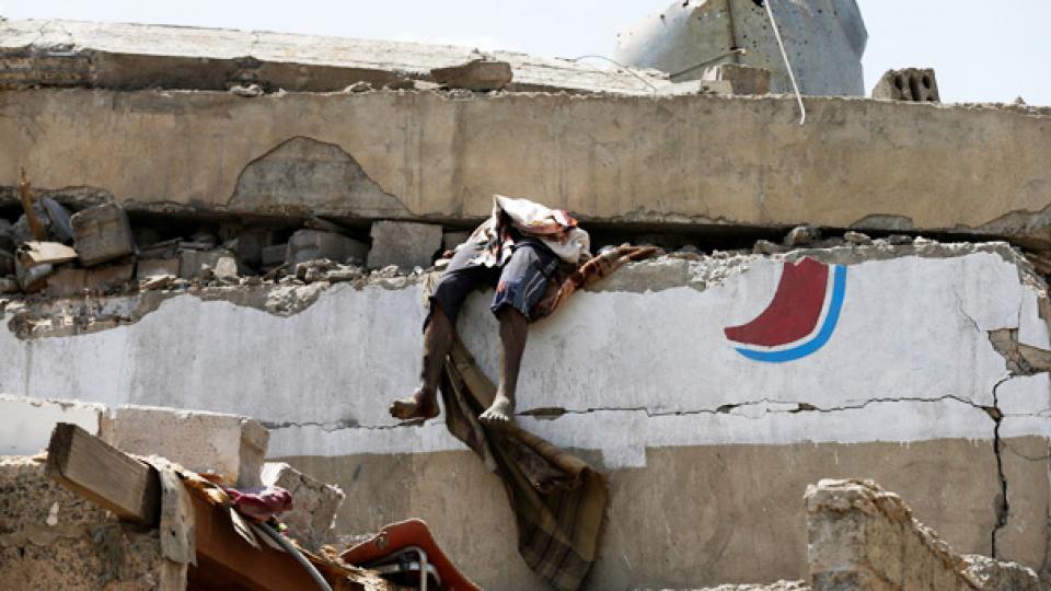 Yemende İnsanlar Değil İNSANLIK Ölüyor