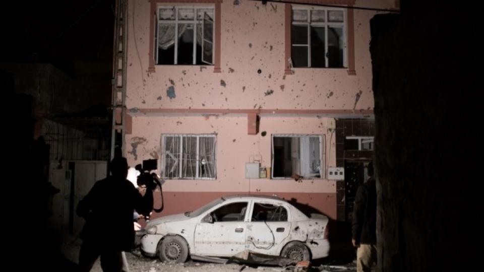 Kilise 4 roket düştü... Can kaybı yok