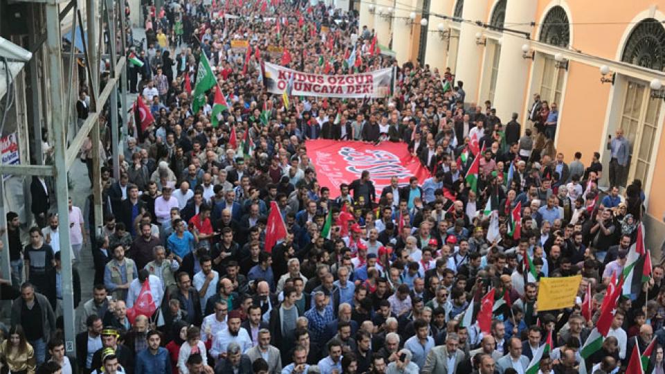 İstanbul ve Ankara'da Binlerce Kişi Kudüs İçin Haykırdı..