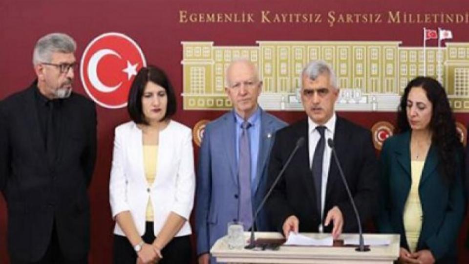 KHK Mağduru Vekillerden KHK mağdurlarına çözüm çağrısı