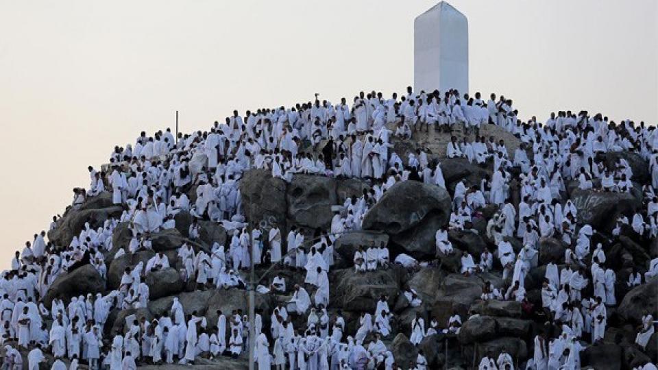 Bugün Arife ve Hacılar Arafat’ta...Teşrik Tekbirleri Başladı