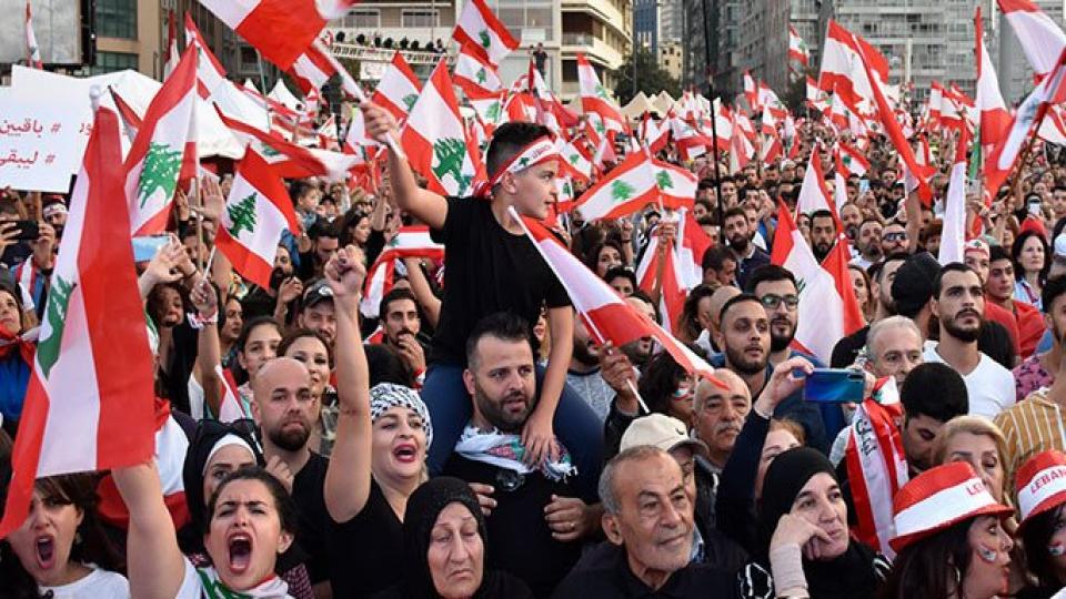 Lübnan ve Irak’taki protestolar İran için ne ifade ediyor?