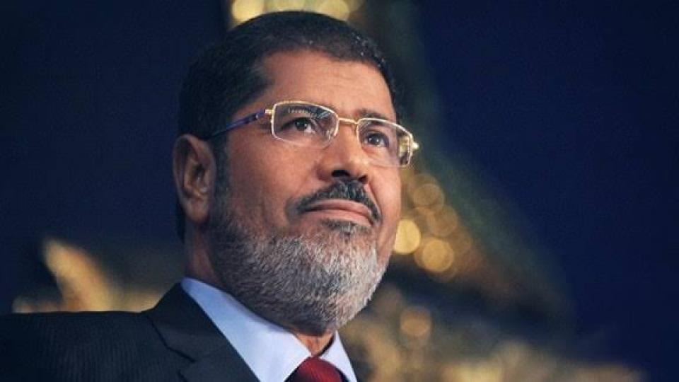 Şehadetinin üzerinden 2 yıl geçti.. Hesabı mahşere kaldı! / Muhammed Mursi'nin ölümü devlet destekli keyfi bir cinayet olabilir