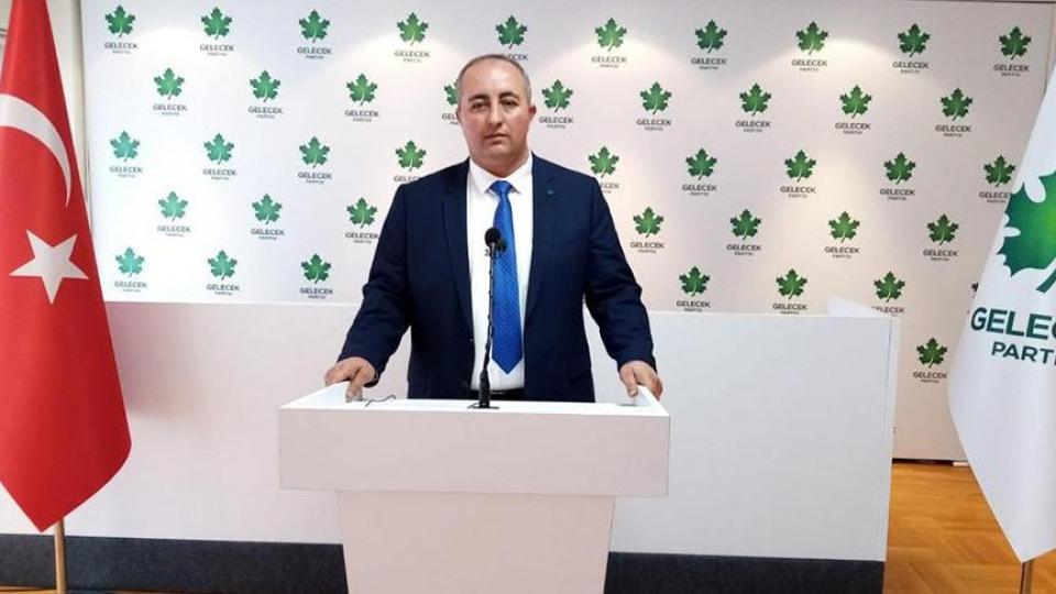 Bitlis'te maske ve imsakiye dağıtan Gelecek Partisi üyeleri gözaltına alındı
