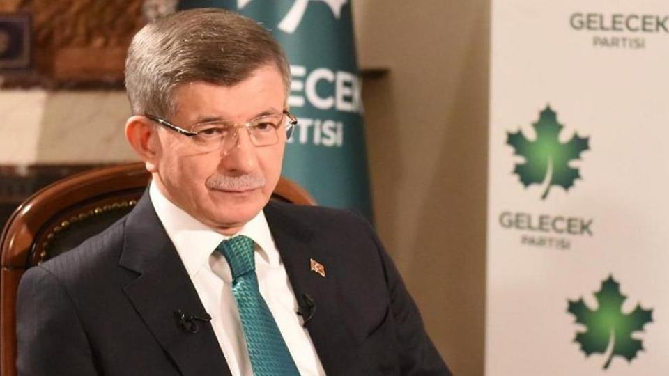 Davutoğlu'ndan Ayasofya Yorumu