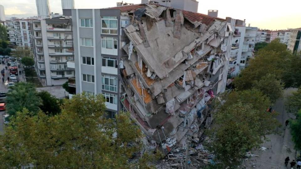 İzmir'deki Depremde Hayatını Kaybedenlerin Sayısı 91'e Yükseldi