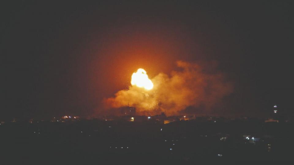 Gazze’ye bomba Kudüs’te zulüm