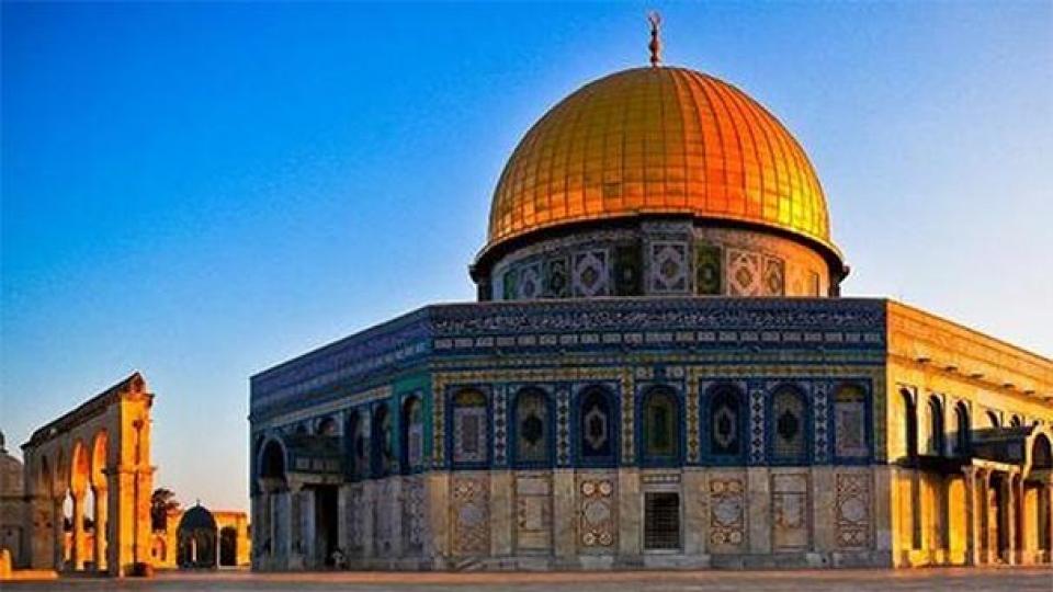 İsrail'den Mescid-i Aksa imamına yurt dışına çıkış yasağı