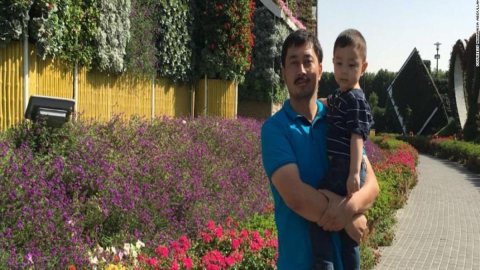 BAE ve Suudi Arabistan Müslüman Uygurları Çin'e Gönderdi