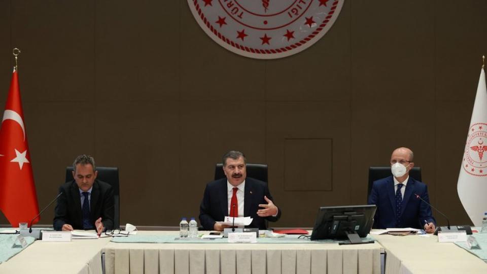 Sağlık Bakanı Fahrettin Koca'dan son dakika açıklama: Yüz yüze eğitim başlıyor!