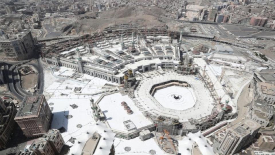 Mescid-i Haram ve Mescid-i Nebevi tam kapasite ibadete açılıyor