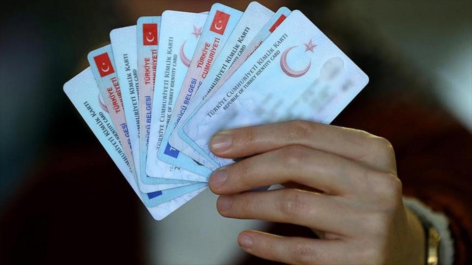 Kimlikte e-İmza dönemi 10 Ocak'ta başlıyor
