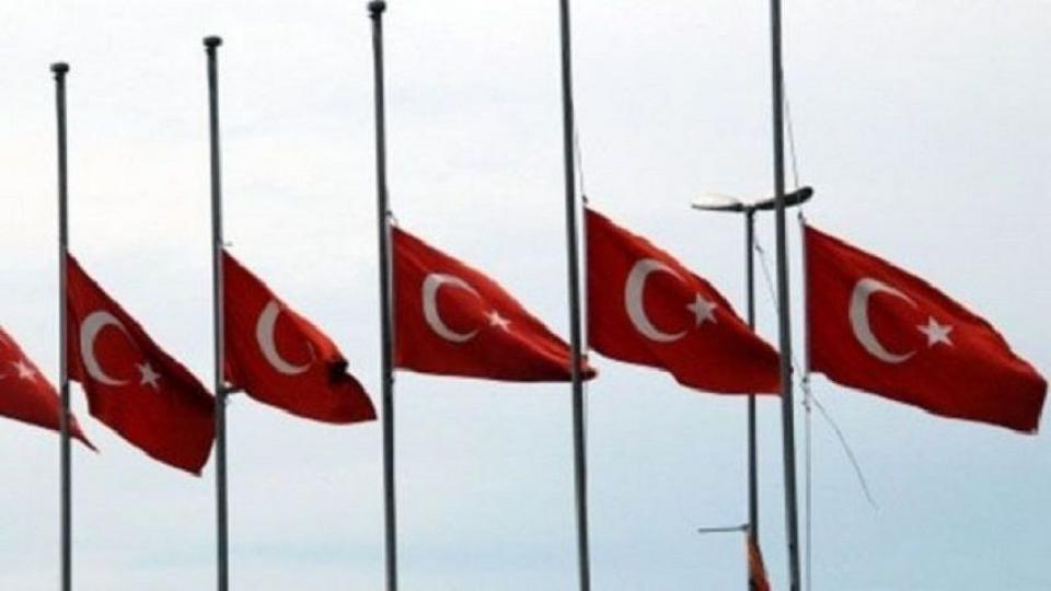 Depremin Düşündürdükleri | HAZIM KORAL / 1 haftalık milli yas ilanı, okullar tatil!