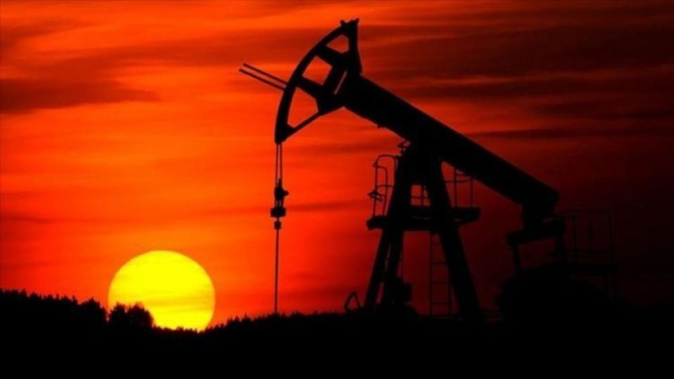 ABD’nin ticari ham petrol stokları azaldı
