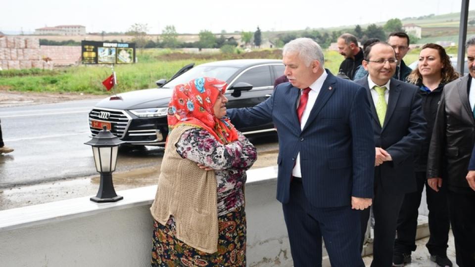 İçişleri Bakanlığı CHP Belediyesi'nin kovduğu depremzedelere sahip çıktı