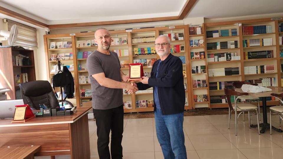 Vitalen Vakfı’ndan Teşekkür Plaketi