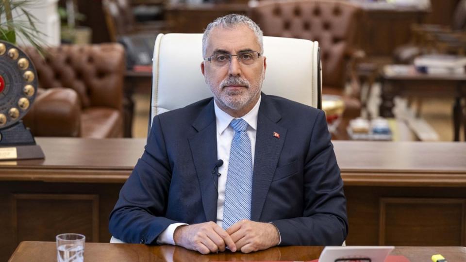 Bakan Işıkhan memur ve memur emeklileri için tarih verdi: Yapılacak zam yüzde 50'ye yaklaşacak