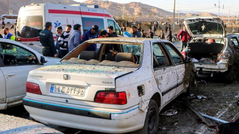 Kerman'daki terör saldırısıyla bağlantılı iki terörist öldürüldü, çok sayıda terörist tutuklandı