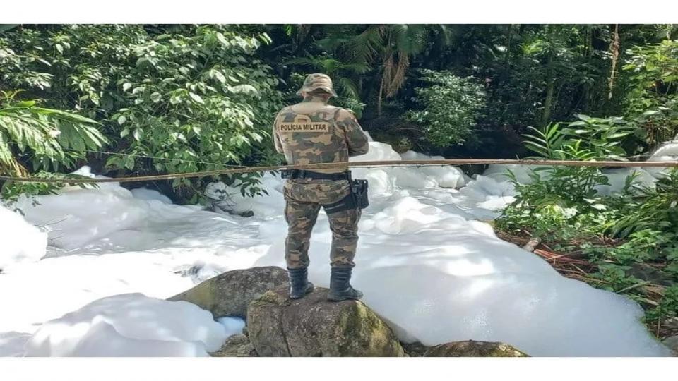 Litrelerce sülfonik asit dereye döküldü: Acil durum ilan edildi