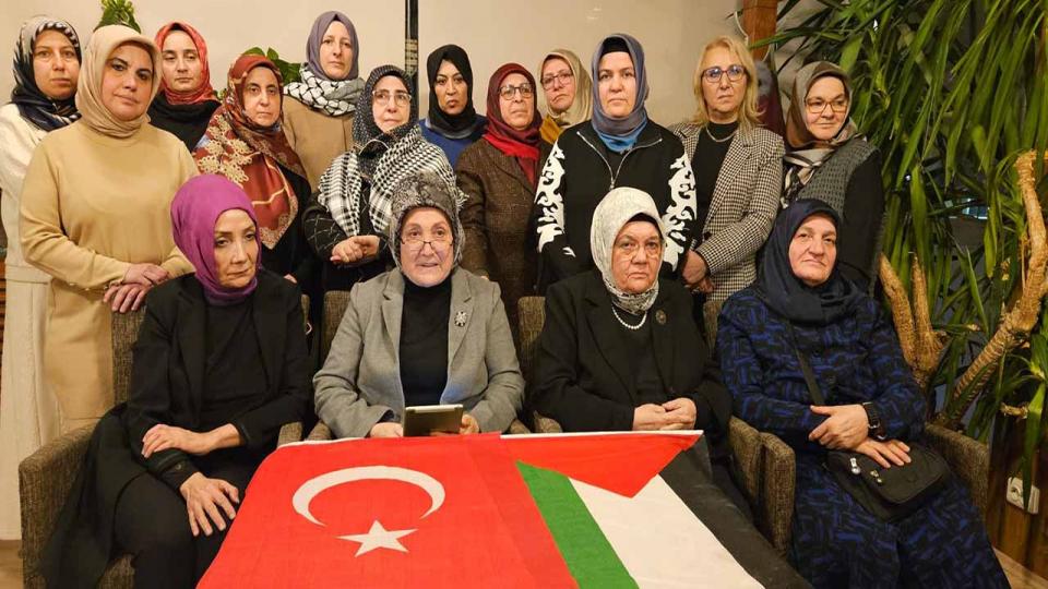 Türkiye Kadınlar Dayanışma Birliği öncülüğündeki kadınlar, İsrail'i protesto çağrısı yaptı