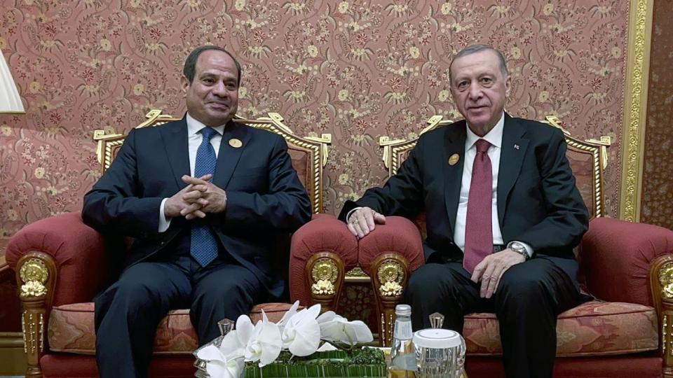 Sözlüklerde Kelime Kaldı mı?|Mustafa Doğu / Kardeşim Mursi'den Kardeşim Sisi'ye  | Mustafa Doğu