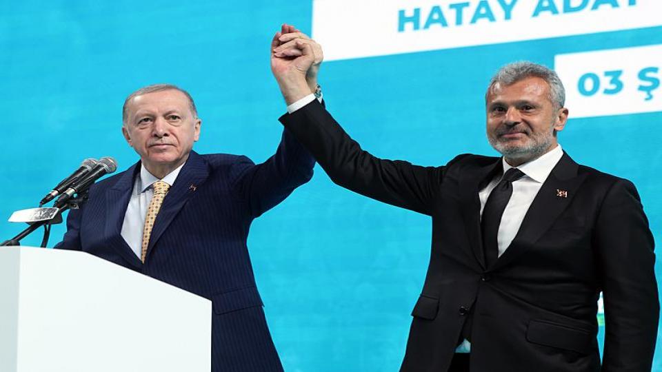AK Parti'nin Adayı Hatay'da Seçimi Kazandı..