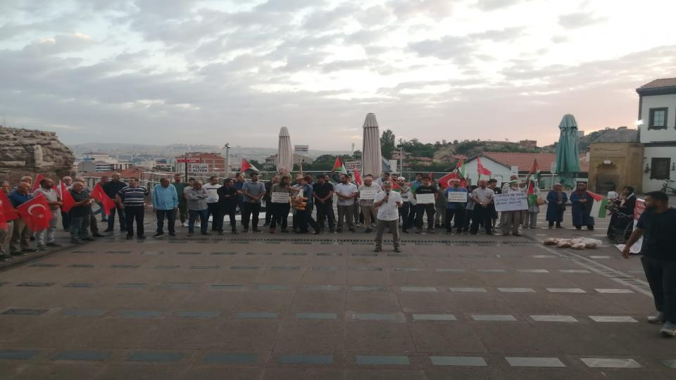 Anfidap: Ayşenur'un Katillerinin Türkiye- İsrail Çifte Vatandaşı Olan ve Soykırıma Katılan Kimselerden Olması Muhtemeldir! / ANFİDAP: Gazze’de Soykırıma Karışan Çifte Vatandaşları Yargılayın!
