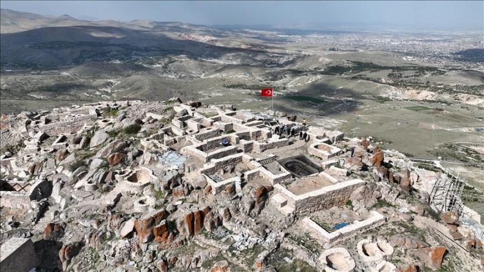 Konya'daki 5 bin yıllık Gevale Kalesi, turizme kazandırılacak