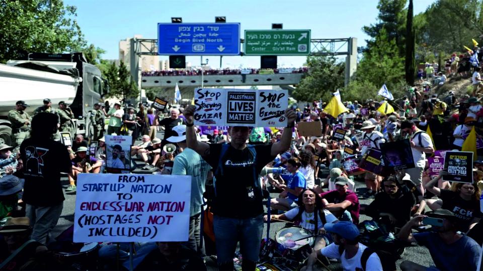 İsrail'de 1 milyonu aşkın kişi greve ve protestolara katıldı