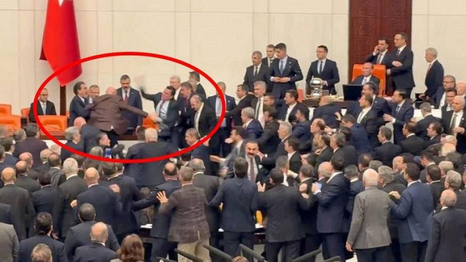 Meclis'te Akın Gürlek gerginliği