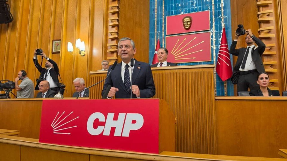 Özgür Özel, yeni partiyi ilan etti