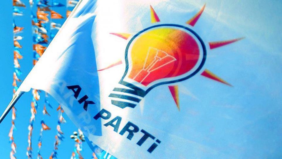 YUSUF YAVUZYILMAZ / AK PARTİ'NİN ARKASINDAKİ SOSYOLOJİ