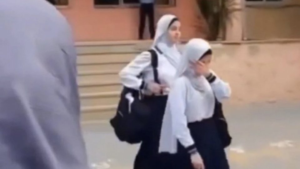 YUSUF YAVUZYILMAZ / AZERBAYCAN MODERNLEŞMESİ VE BAŞÖRTÜSÜ YASAĞI