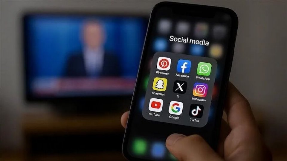 Sosyal medyaya yaş sınırı getirildi