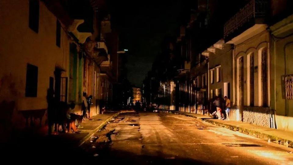 ABD yaptırımlarına maruz kalan Küba'da elektrik kesintileri!