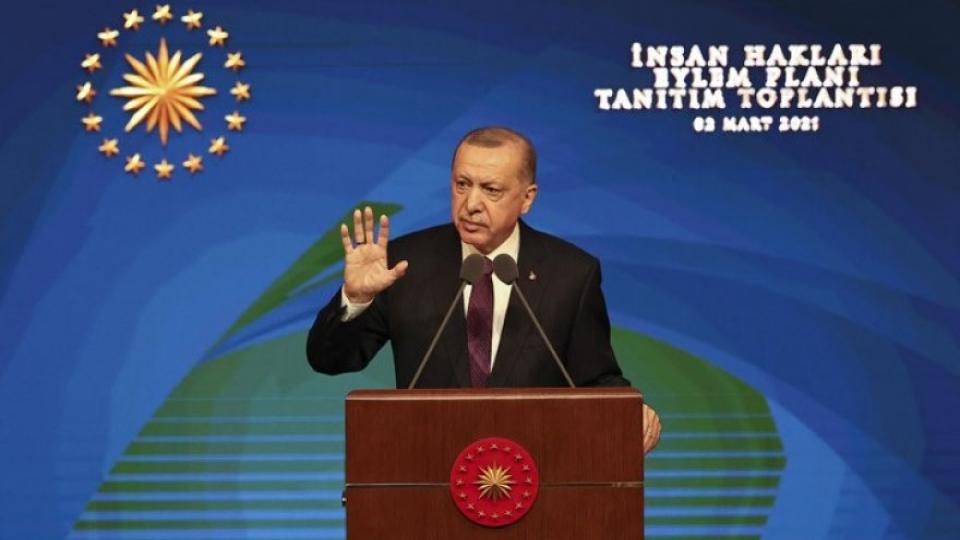 Her Taraf / Türkiye'nin habercisi / Erdoğan İnsan Hakları Eylem Planı'nı açıkladı