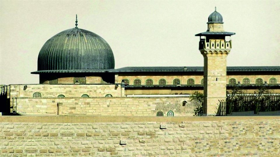 AHMET SEMİH TORUN / Gözü Yaşlı Ana-Babalar ile Çocukları ve Mescid-i Aksâ