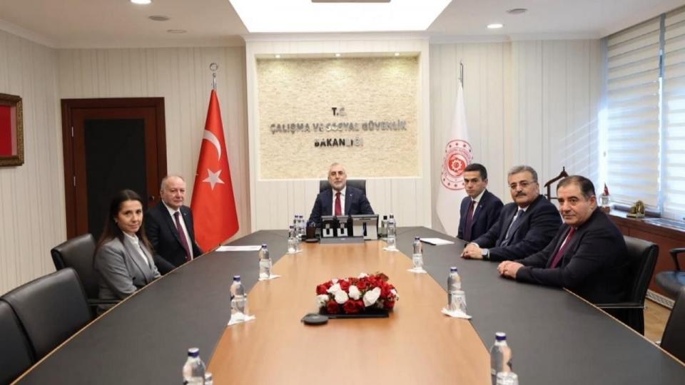 Türk-İş, asgari ücret görüşmelerine katılmadı; taleplerini yazılı olarak iletecek