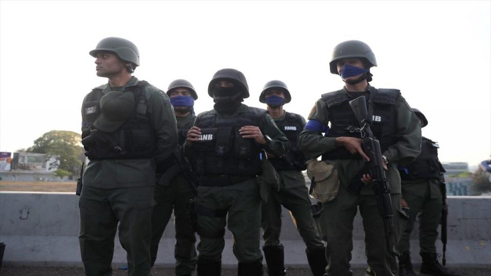 Venezuela'da darbe girişimi! 